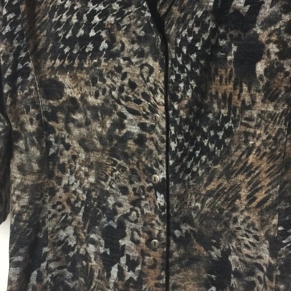 Amici Animal Print Top - Picture 7 of 7
